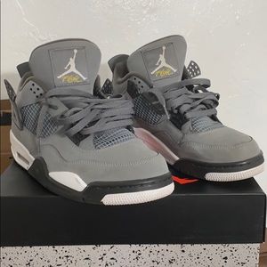 Air Jordan’s 4 retro